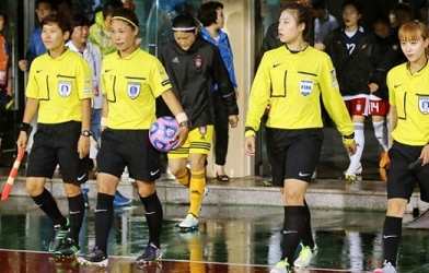 Tiết lộ nguyên nhân nữ trọng tài Hàn Quốc không bắt trận Việt Nam – Thái Lan